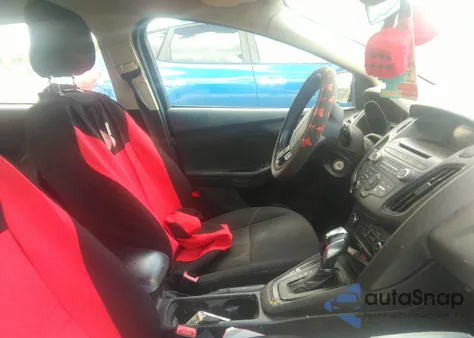 2016 Ford Focus Se z USA, uszkodzony, nr VIN 1FADP3K24GL235139